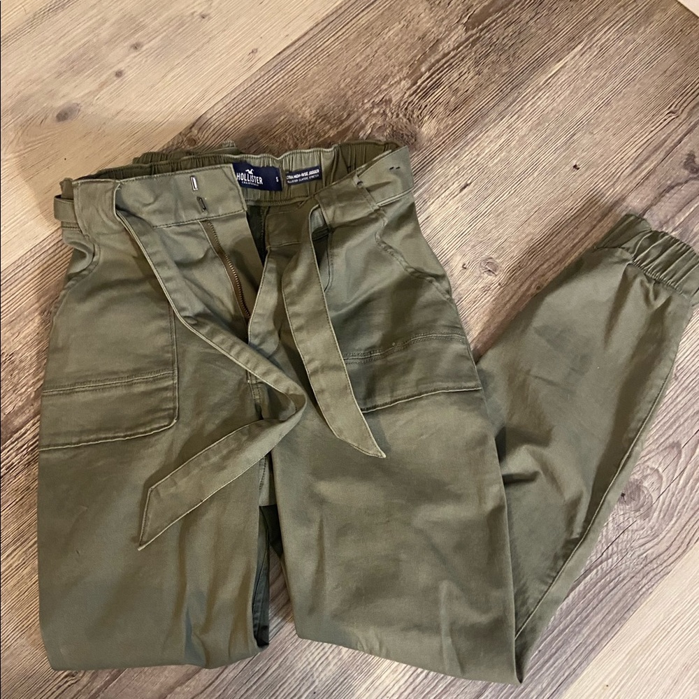 HOLLISTER joggers